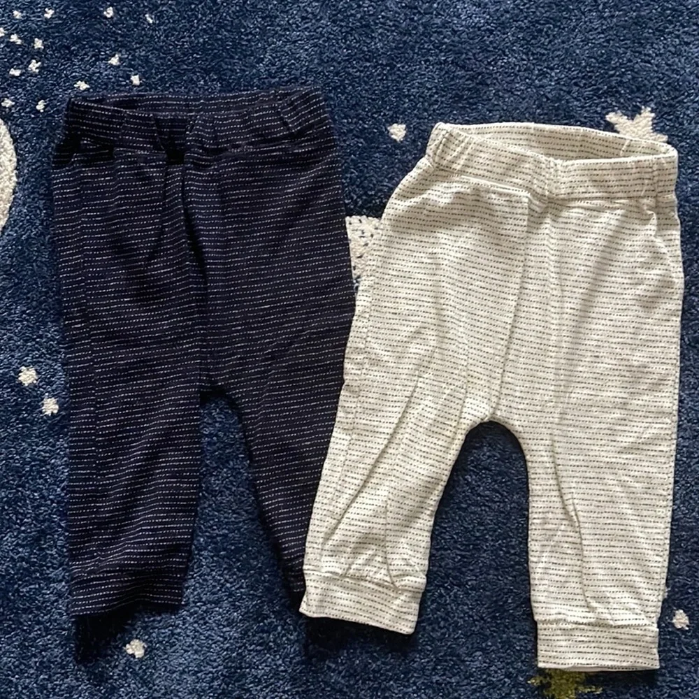 Bundle lot Old Navy Stripe Outfits 6-12 months - Picture 3 of 3